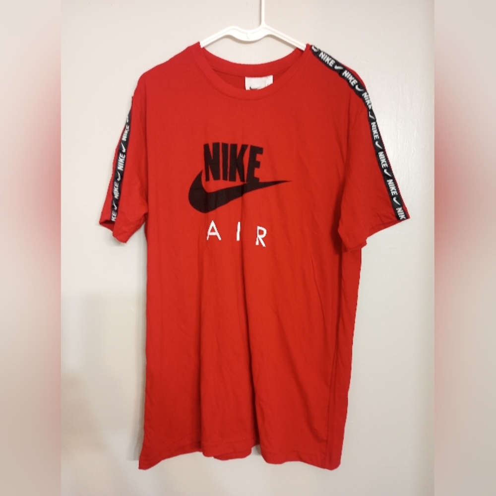 Nike Air BRED Men's Short Sleeve Logo Tee